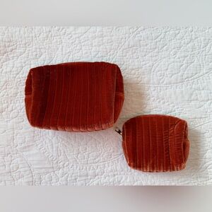 ✨ NWOT Universal Thread Quilted Velvet Cosmetic 2pc Pouch Set, Orange